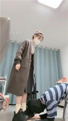 图片[3]_【樱子大人】骑马爬行/运动鞋踩踏提档/舔拖鞋_HD绳艺资源