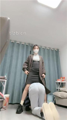 图片[5]_【樱子大人】骑马爬行/运动鞋踩踏提档/舔拖鞋_HD绳艺资源