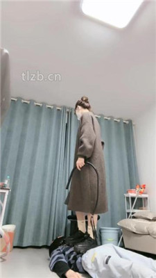 图片[10]_【樱子大人】骑马爬行/运动鞋踩踏提档/舔拖鞋_HD绳艺资源