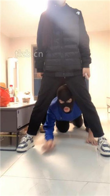 图片[15]_【精神小妹】3S素人学生主-踩狗头/舔脏鞋_HD绳艺资源