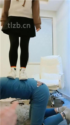 图片[13]_【安静大大】亲母女S-骑马骑脖/坐脸窒息/踩踏【双视角版】_HD绳艺资源