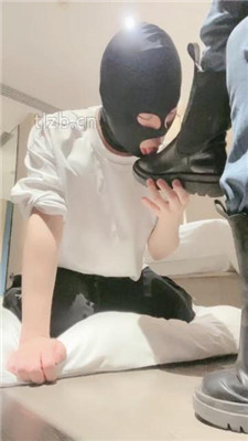 图片[2]_【绝美兔绳艺导师】跪舔脏长靴臭白袜/绳艺技巧踩踏_HD绳艺资源