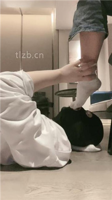 图片[8]_【绝美兔绳艺导师】跪舔脏长靴臭白袜/绳艺技巧踩踏_HD绳艺资源