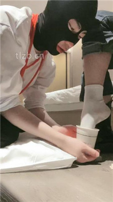 图片[17]_【绝美兔绳艺导师】跪舔脏长靴臭白袜/绳艺技巧踩踏_HD绳艺资源