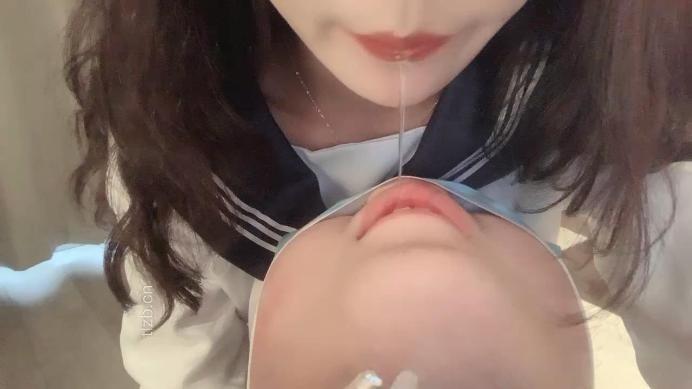 图片[3]_【于于鱼】肉丝脚恋足舔/踩踏/喂口水_HD绳艺资源