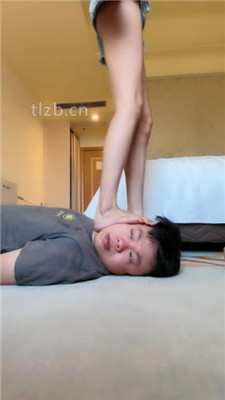 图片[16]_【蕥儿】双S-裸足插嘴舔/踩踏脚耳光/双人骑摇摇马/浓痰_HD绳艺资源