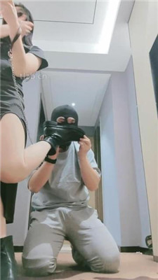 图片[14]_【妮蔻】短靴丝袜踩虐/气味控制/吃袜子_HD绳艺资源