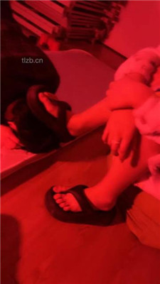 【萌萌】双S-囚禁狗笼/跪舔原味脚_HD绳艺资源