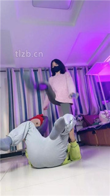 图片[19]_【鹿梦兮】双S-手捂窒息/腿绞/提档/全体重踩踏/骑马狠跺_HD绳艺资源