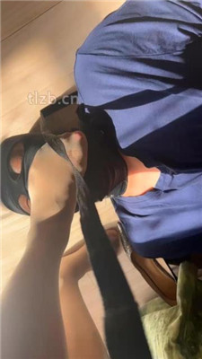 图片[3]_【冰色】丝袜脚捂脸/掐乳/疯狂恋足舔_HD绳艺资源