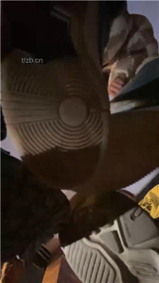 图片[16]_【套路狗哥】大学城开发学生S到楼道虐狗_HD绳艺资源