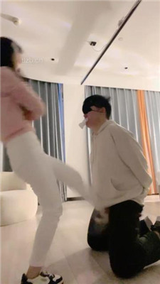 图片[16]_【川野尤娜】运动鞋全体重踩踏/叼白袜提档/耳光_HD绳艺资源