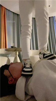 图片[18]_【川野尤娜】运动鞋全体重踩踏/叼白袜提档/耳光_HD绳艺资源