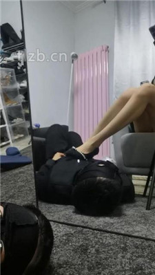 【文文文】素人主播-高跟无意识踩脚垫_HD绳艺资源