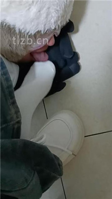 图片[4]_【爱可呀】母畜-清理脏鞋/闻棉袜/对鞋磕头/袜子塞嘴_HD绳艺资源