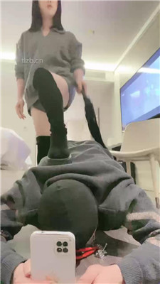 图片[15]_【颜值S】给狗子立规矩–耳光/训练/踢踹口水_HD绳艺资源