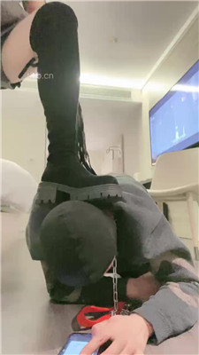 图片[17]_【颜值S】给狗子立规矩–耳光/训练/踢踹口水_HD绳艺资源