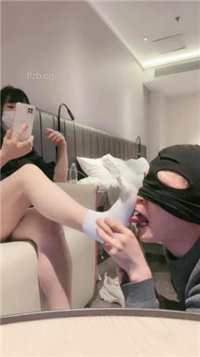 图片[6]_【颜值S】掐乳/跪舔脏运动鞋白袜【完整版】_HD绳艺资源