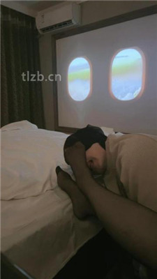 图片[2]_【姬皇】丝袜美腿恋足舔_HD绳艺资源