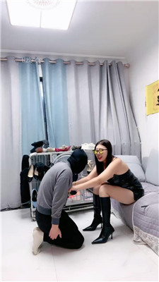 图片[6]_【伊兮夫妻】囚禁狗笼/骑马转胯/长靴高跟踩虐/舔腋下喝圣水_HD绳艺资源