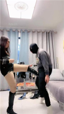 图片[3]_【伊兮夫妻】暴踢/耳光/鞋底抽耳光/磕头谢恩/关狗笼_HD绳艺资源