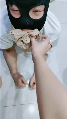 图片[4]_【奶糖】滚轮虐/脚插嘴/丝袜塞嘴/裸足恋足舔_HD绳艺资源