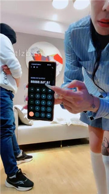 图片[13]_【陈甜女帝】小白鞋白丝-重度连环提档/训练/踩踏喂圣水_HD绳艺资源