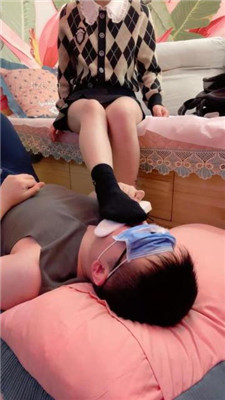 图片[2]_【可可绳艺导师】清理脚趾缝/脚踩喂食/脏鞋臭袜闻舔_HD绳艺资源