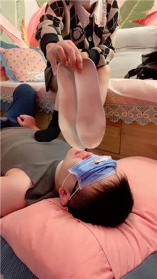 图片[3]_【可可绳艺导师】清理脚趾缝/脚踩喂食/脏鞋臭袜闻舔_HD绳艺资源