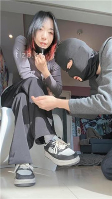 图片[7]_【朱砂痣】骑马/喝圣水/全体重踩踏/艺术闻鞋/白袜脚插嘴/恋足舔_HD绳艺资源