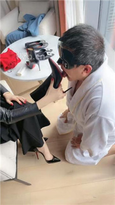 图片[3]_【歌迪丝】舔多双脏鞋底/裸足深喉【完整版】_HD绳艺资源