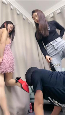 图片[19]_【cc.s】双S-呕吐物-转胯/拍子虐打/艺术舔脏鞋底/丝袜棉袜辱_HD绳艺资源