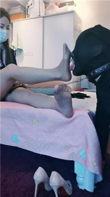 图片[3]_【盈盈】喂圣水/闻原味白袜/下跪恋足舔_HD绳艺资源