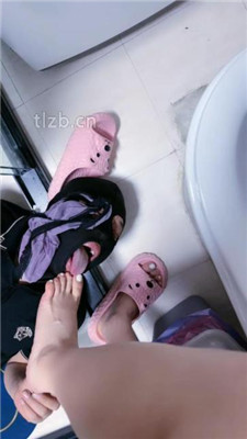 图片[13]_【沐夏夜】裸足恋足狂舔/圣水淋浴【完整版】_HD绳艺资源