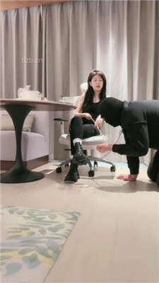 图片[11]_【芷镜小主】脚下伺候主人用餐_HD绳艺资源