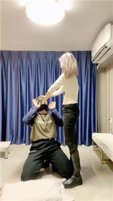 图片[12]_【甜味药丸】长靴全体重踩踏/坐狗头/加官窒息_HD绳艺资源