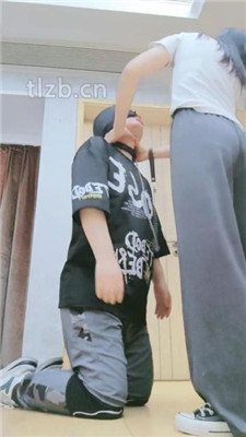 图片[16]_【妮蔻】帆布鞋碾压踩/臭白袜气味控制_HD绳艺资源