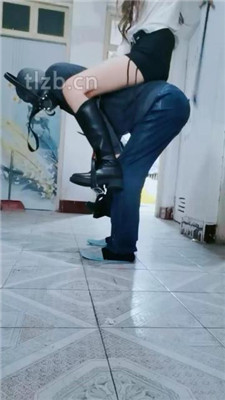 图片[2]_【软糖】骑马爬行/高跟长靴全体重踩踏【完整版】_HD绳艺资源