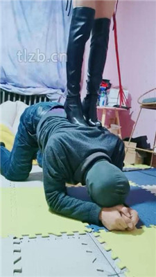 图片[19]_【软糖】骑马爬行/高跟长靴全体重踩踏【完整版】_HD绳艺资源