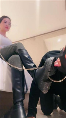 图片[2]_【沐阳大小姐】胯下辱/舔脏长靴原味船袜/骑马踩踏/脚喂食_HD绳艺资源