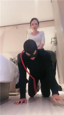 图片[14]_【沐阳大小姐】胯下辱/舔脏长靴原味船袜/骑马踩踏/脚喂食_HD绳艺资源