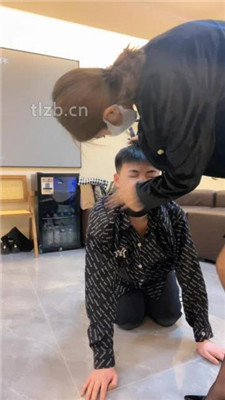 图片[4]_【尤黎】骑马胯下辱/高跟黑丝碾压踩/脏鞋清理器_HD绳艺资源