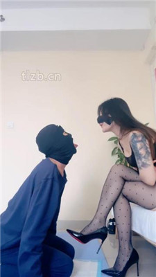 图片[5]_【不期而遇】狗舌头清理高跟/迷恋主人的丝袜裸足_HD绳艺资源