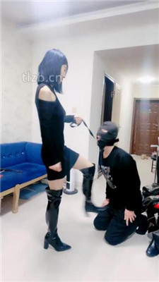 图片[15]_【兔兔大人】高难度挑战场-踩狗头磕头/提档/训练/闻白袜/舔脏鞋底/跺踩_HD绳艺资源