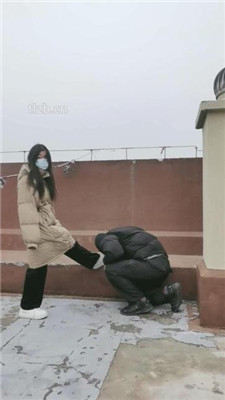 图片[2]_【阿北】户外天台tj-口水舔脚圣水_HD绳艺资源