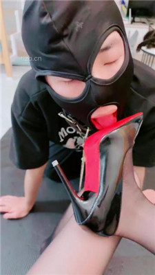 图片[11]_【Rina】黑丝诱惑美腿恋足舔_HD绳艺资源