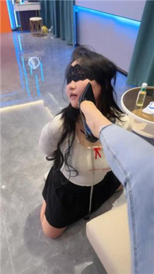 图片[10]_【小x大王】母畜-手深喉/sp训练/骑狗脖/臭脚踩狗头_HD绳艺资源