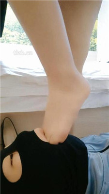 图片[13]_【玉美人】品尝高跟黑丝jio/嘴叼鞋/臭脚捂脸_HD绳艺资源