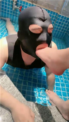 图片[4]_【花兮玥】泡池房服侍-跪舔/浓痰吐脸/踢裆_HD绳艺资源