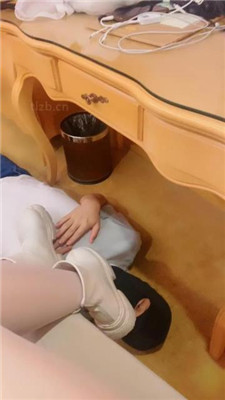 图片[4]_【陈甜女帝】脏短靴物化踩脚垫_HD绳艺资源